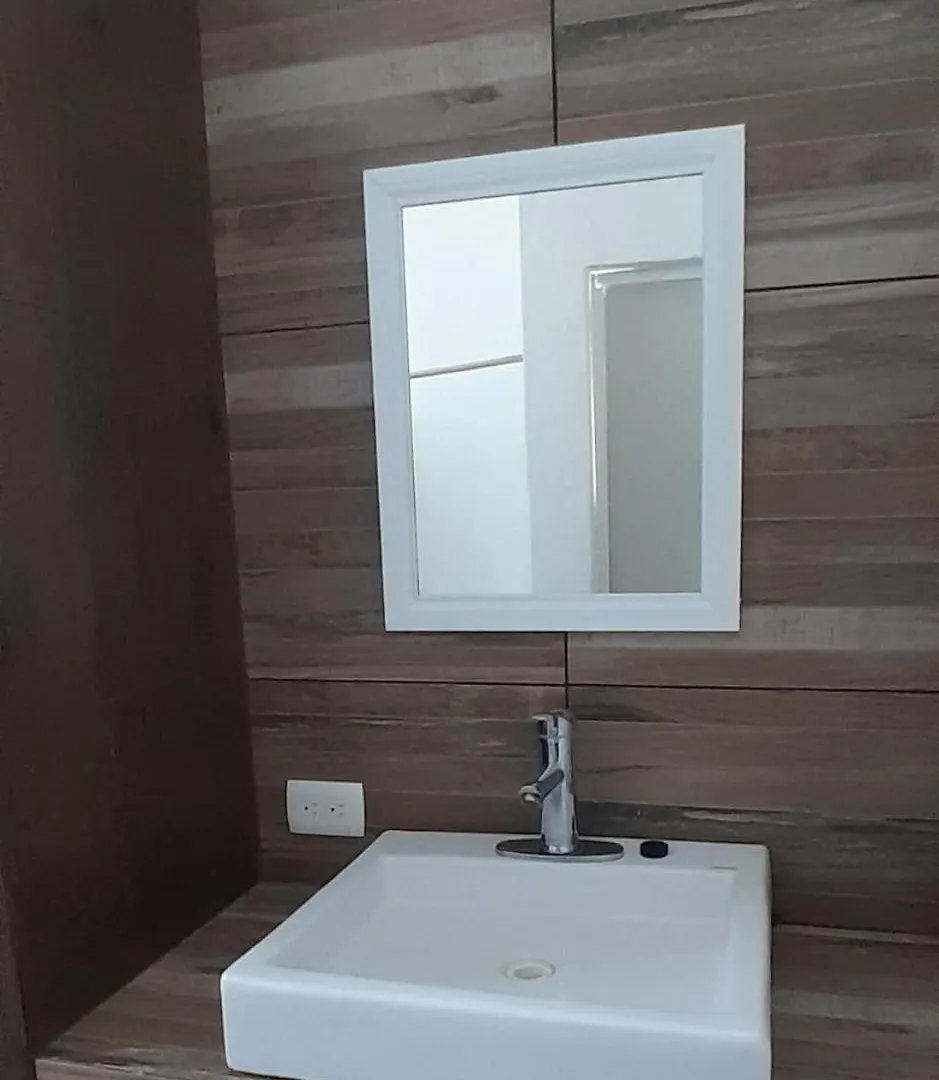 Homestay Habitacion Con Bano A 10 Minutos Del Aeropuerto Y Tren Maya Cancun Mexico